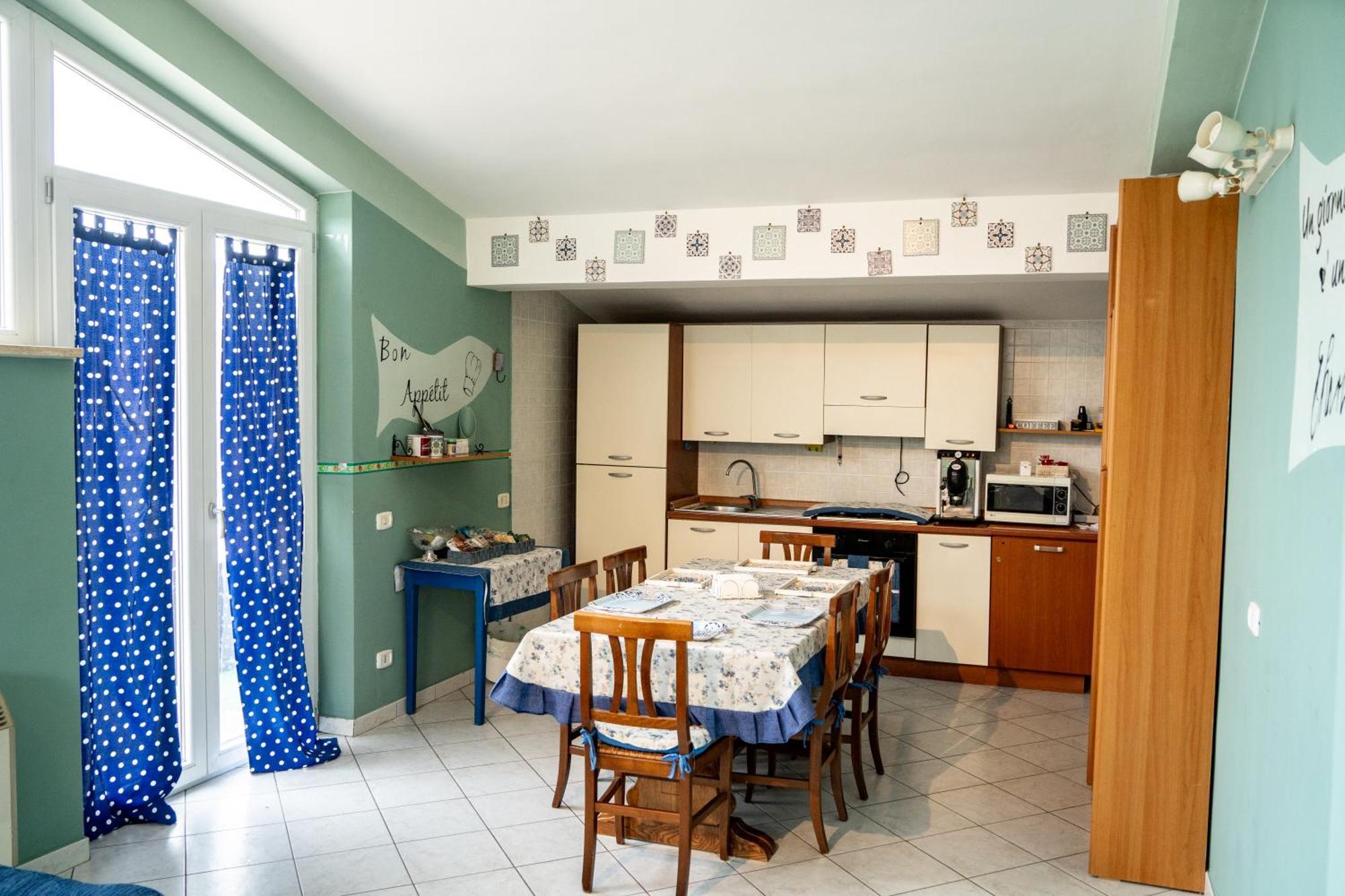 B&B Aquino In Terrazza מראה חיצוני תמונה