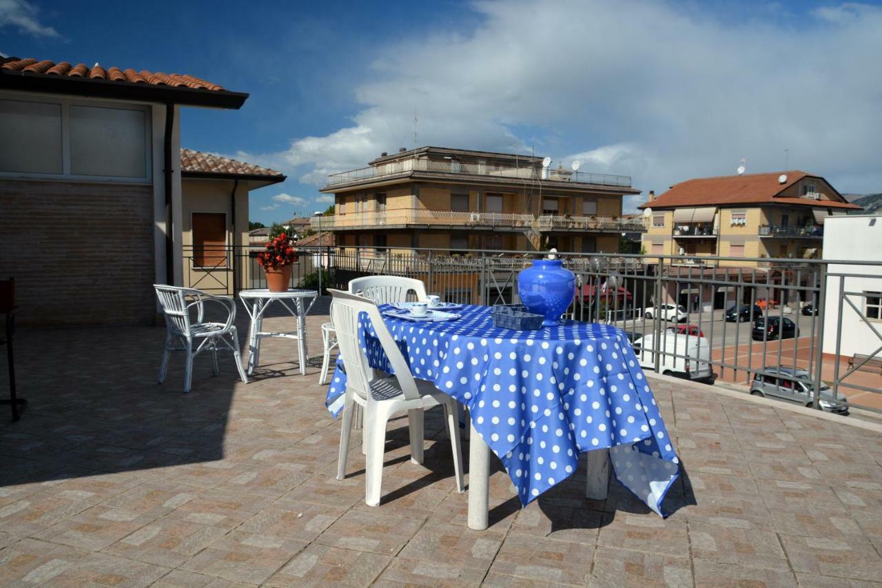B&B Aquino In Terrazza מראה חיצוני תמונה